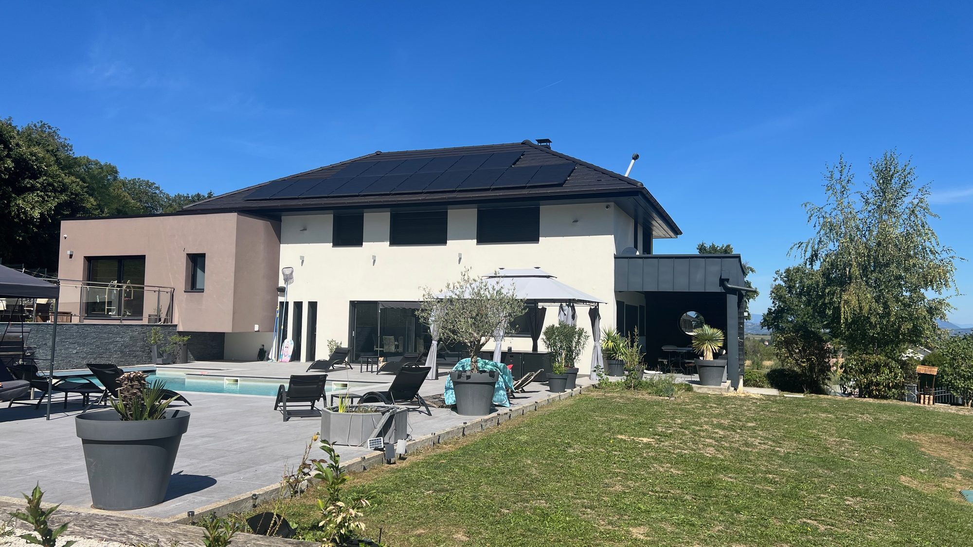 Vakantievilla met tuin van 7 000 m² in Rumilly bij Annecy